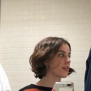 Meet your Posher, Isabel